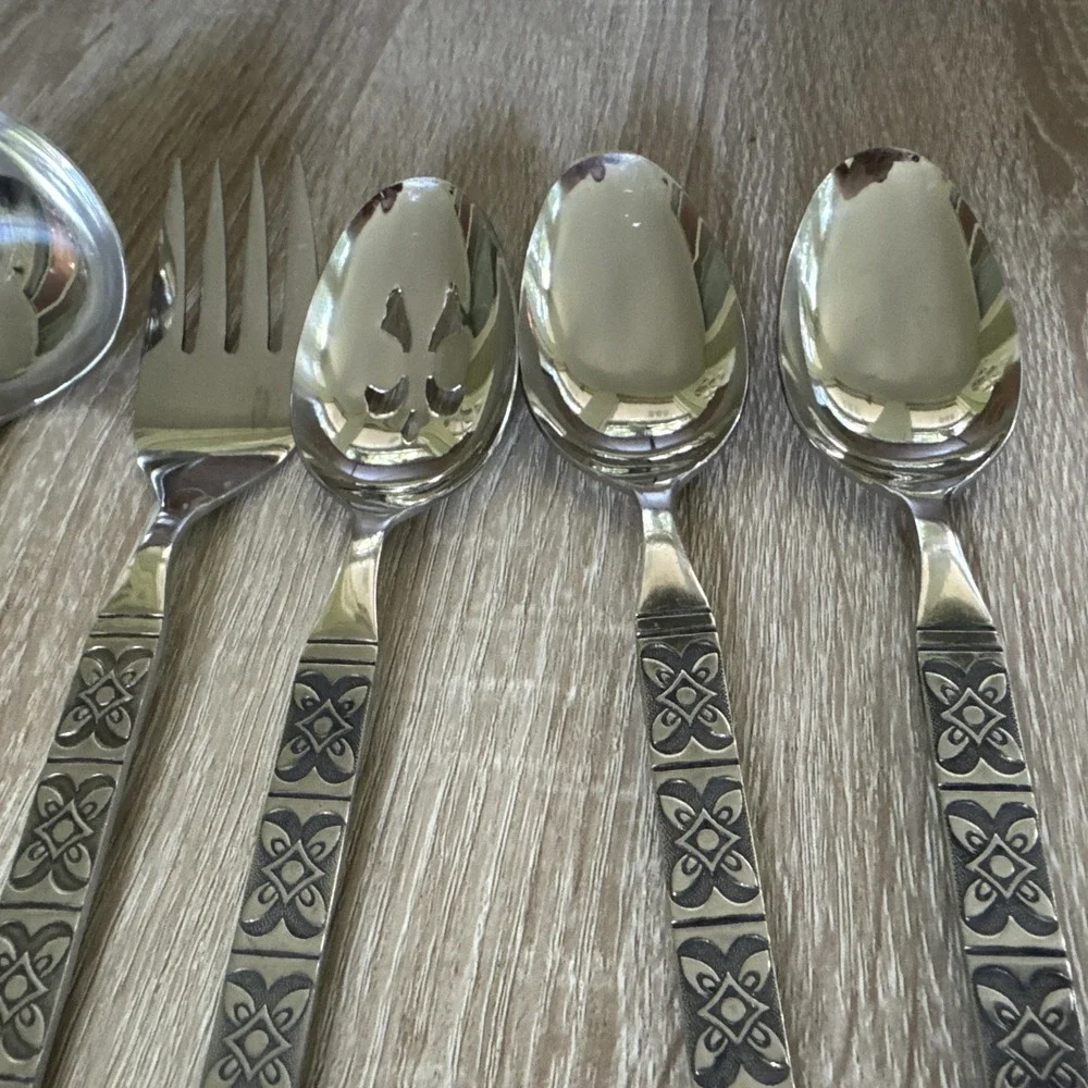 Vintage EKCO ETERNA MONTALO STAINLESS STEEL, Korea, 5 Serving Pieces